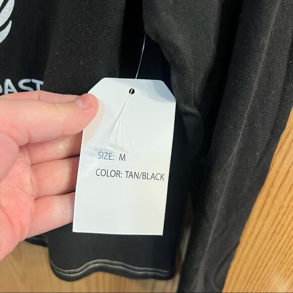 NWT On Fire Los Angeles West Coast Open Back Cropped Tee Shirt Size Medium - Picture 5 of 7